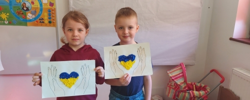 Sercem z Ukrainą - prace dzieci z grupy "Niedźwiadków"