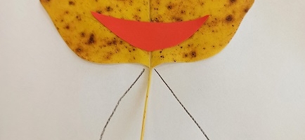 Śmieszne stworki - zajęcia plastyczne w grupie Motylki i Sówki